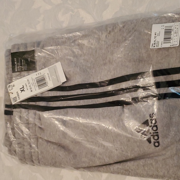 Adidas Jogging suit - Picture 5 of 8